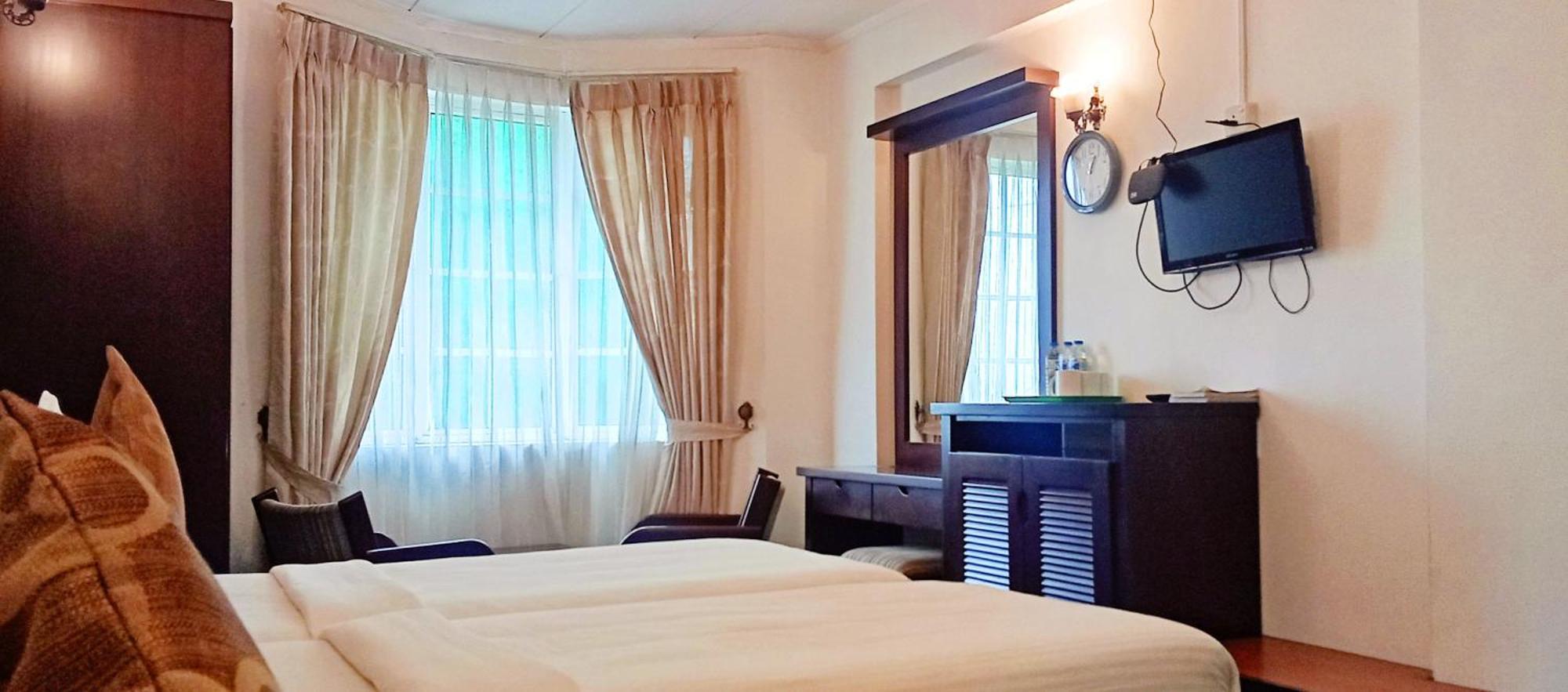 The Rock Hotel Νουβάρα Ελίγια Εξωτερικό φωτογραφία