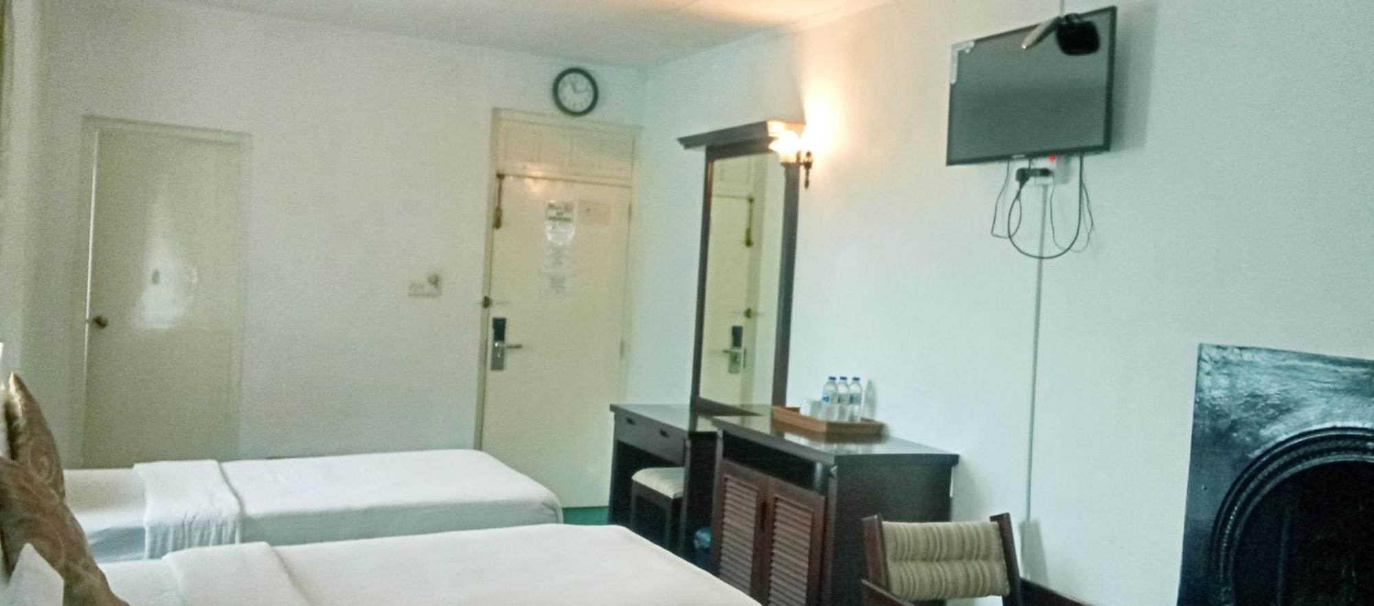 The Rock Hotel Νουβάρα Ελίγια Εξωτερικό φωτογραφία