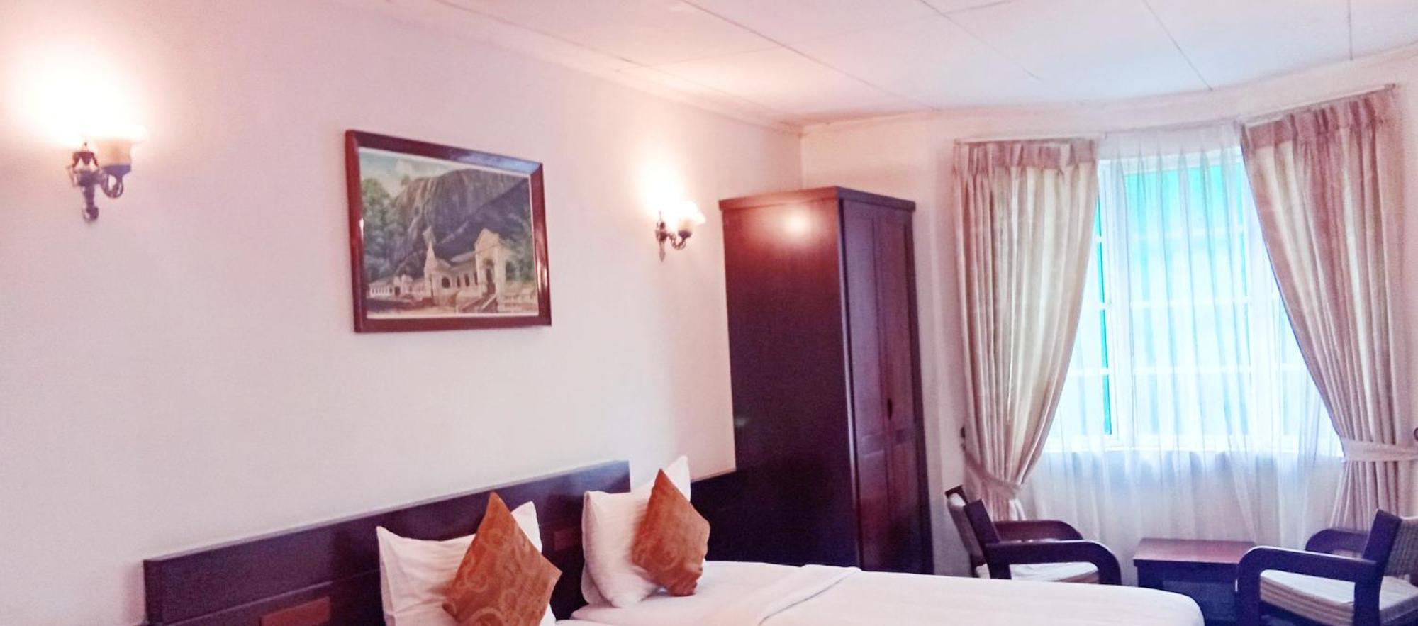 The Rock Hotel Νουβάρα Ελίγια Εξωτερικό φωτογραφία