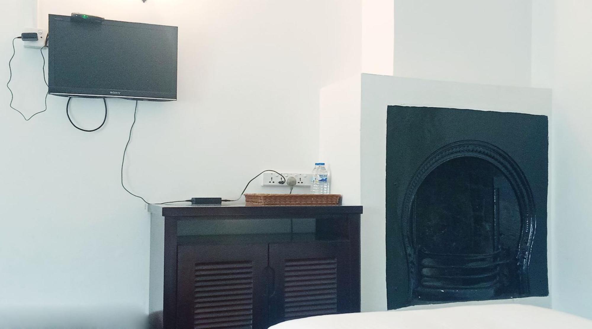 The Rock Hotel Νουβάρα Ελίγια Εξωτερικό φωτογραφία