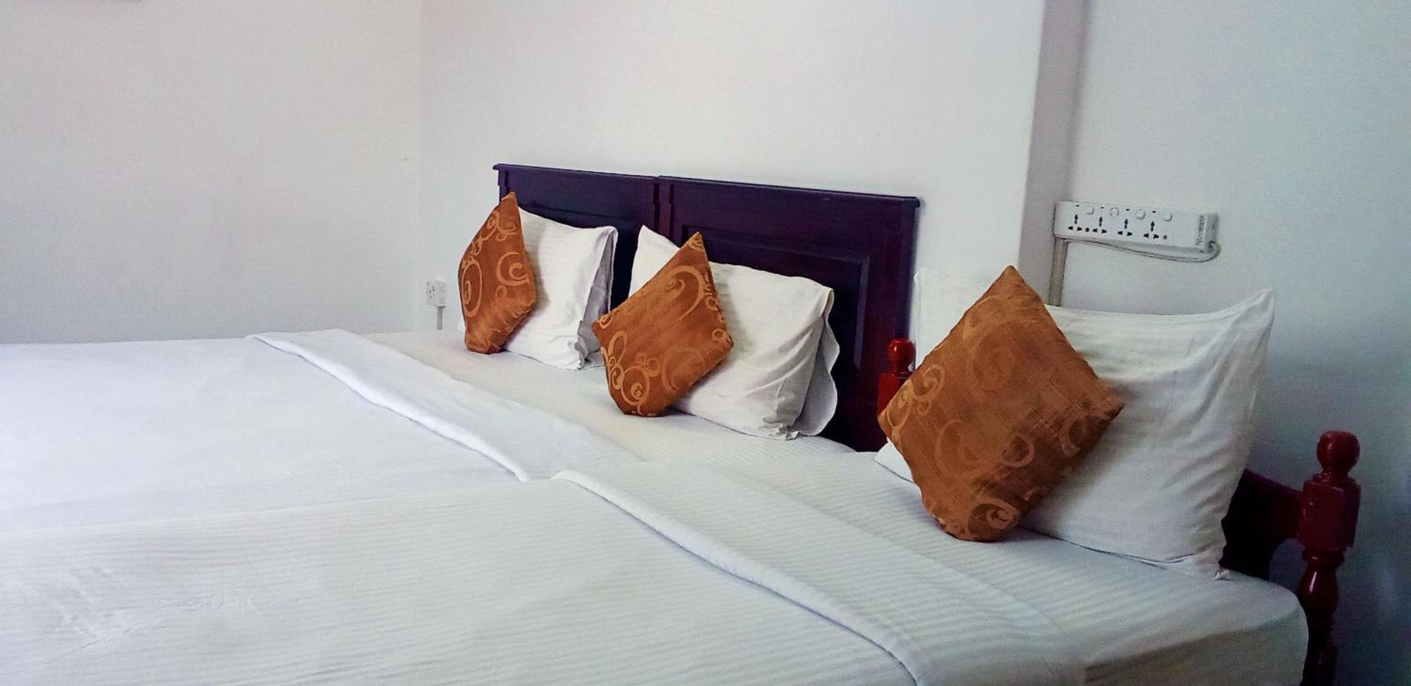 The Rock Hotel Νουβάρα Ελίγια Εξωτερικό φωτογραφία