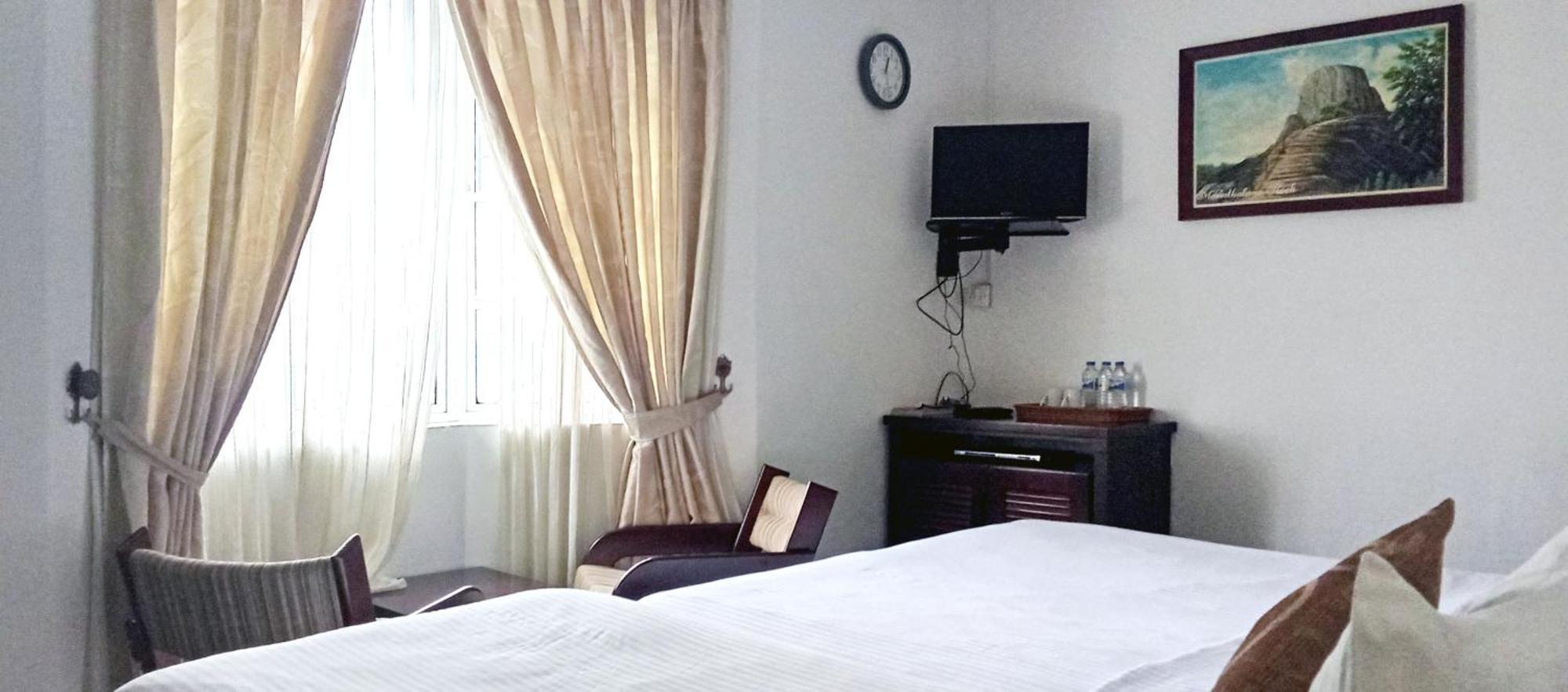 The Rock Hotel Νουβάρα Ελίγια Εξωτερικό φωτογραφία